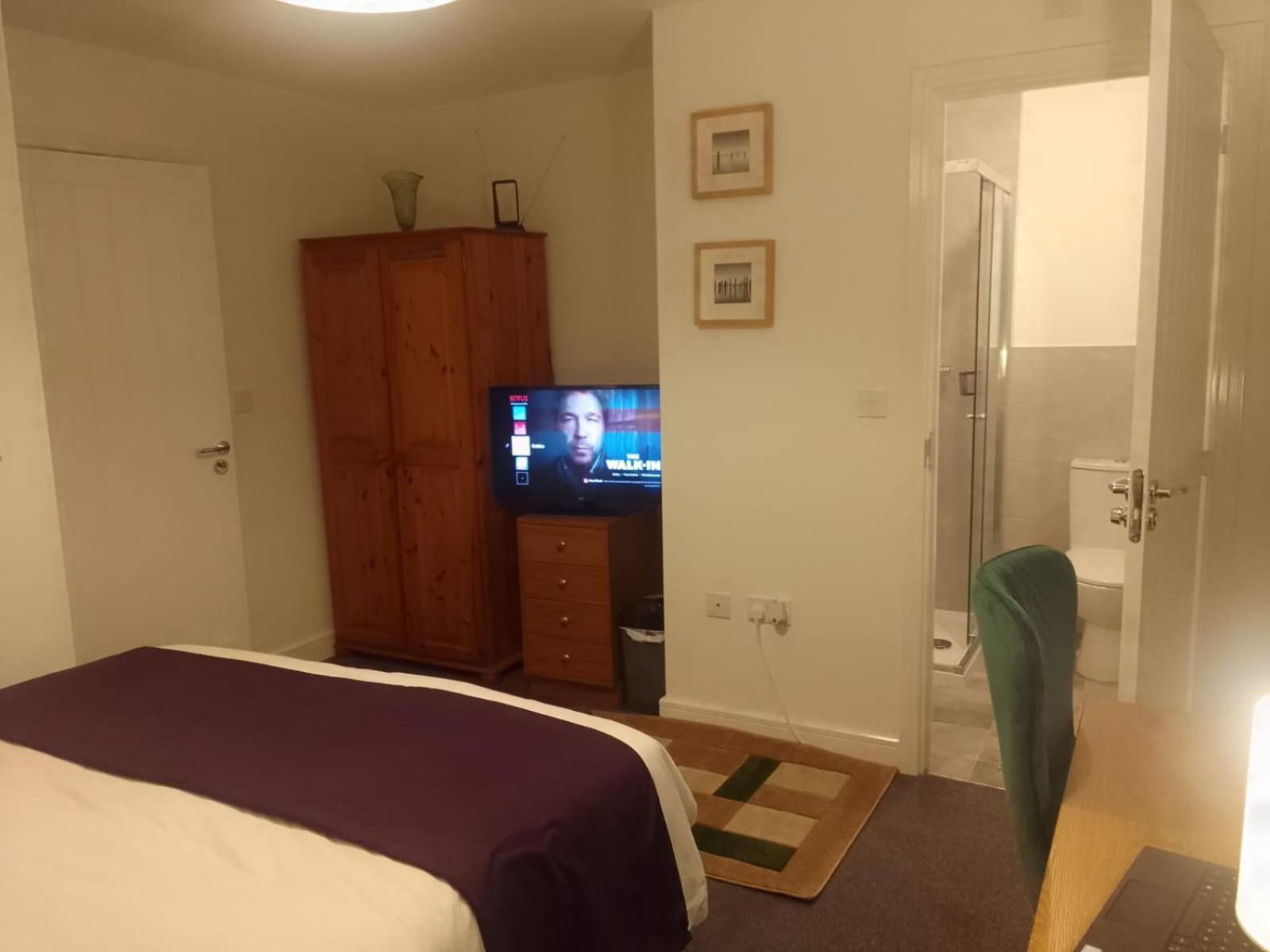Cosy Stay In Walsall By Ideal Home Bloxwich Exterior foto
